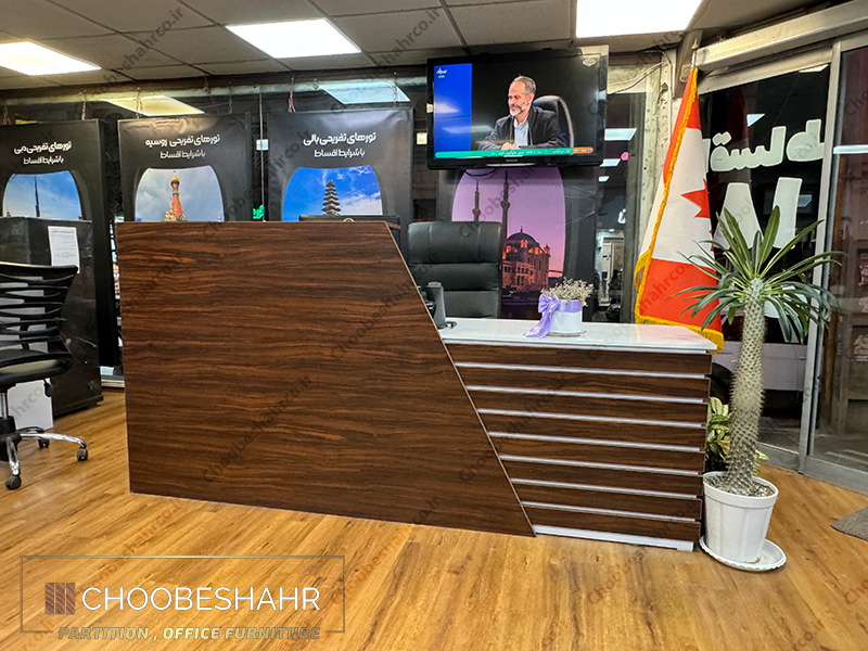 میز منشی-کانتر پذیرش کد RD-105-01 چوب شهر نمونه اجرا شده